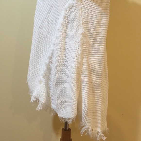 High Low Cold Shoulder Fringe Trim Waffle Knit Sweater Snow White - Picture 6 of 7